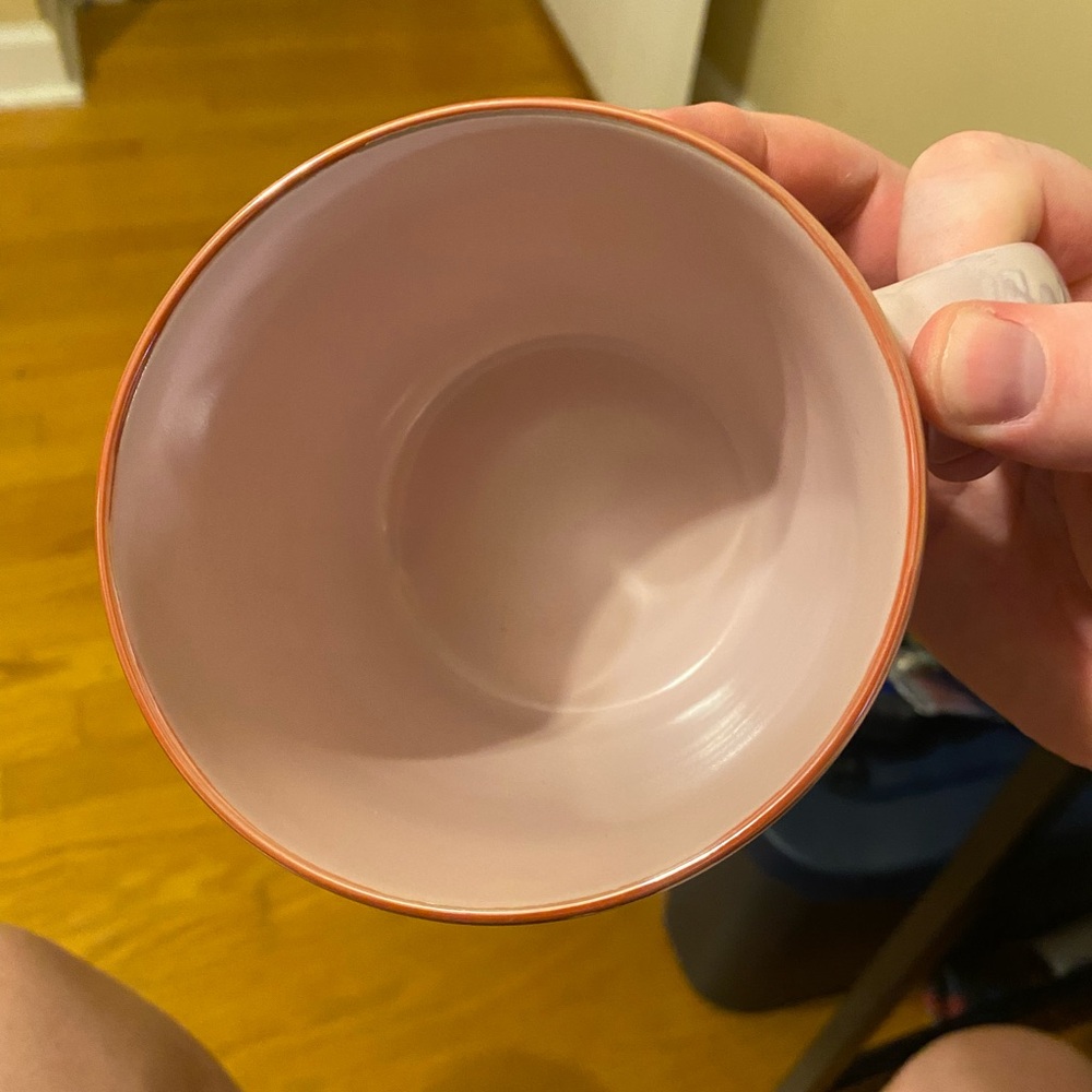 FIRST OFFER GETS IT Ceramic 'Mom' Mug in Pink - Picture 3 of 3